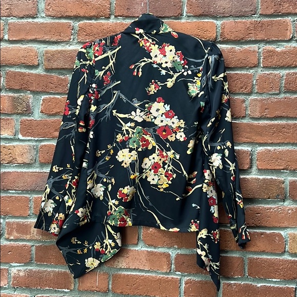 Floral jacket - Picture 4 of 4